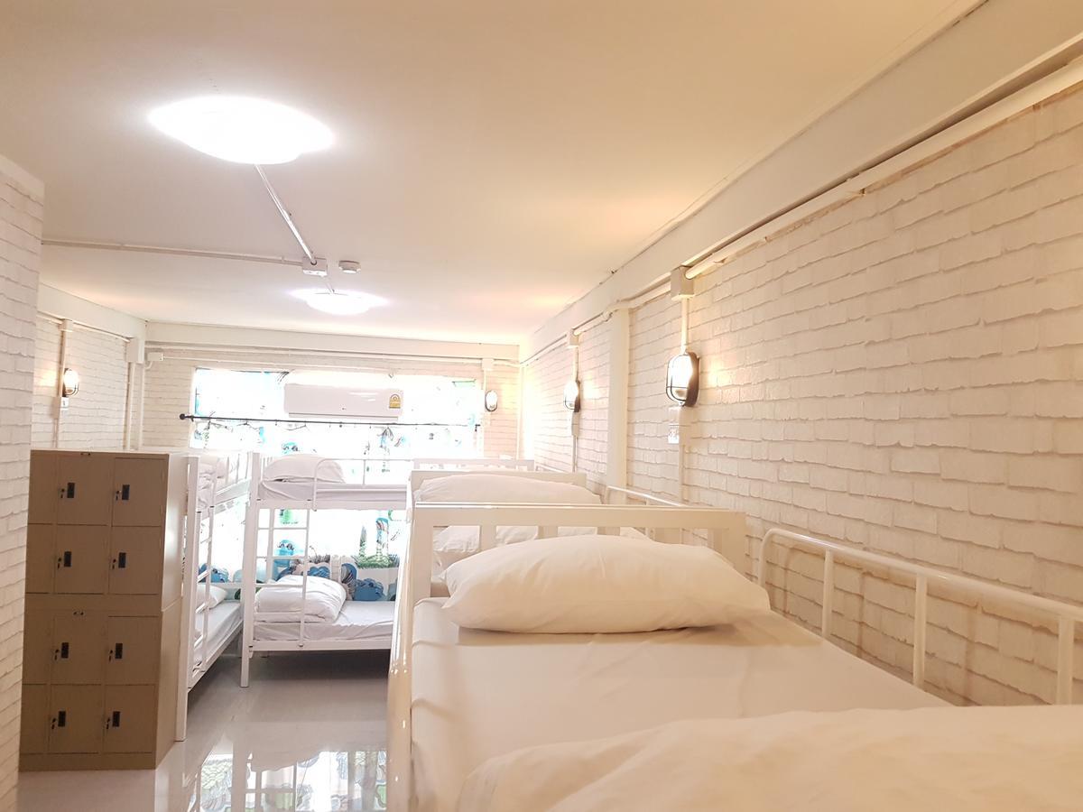 Mana Hostel Bangkok Buitenkant foto