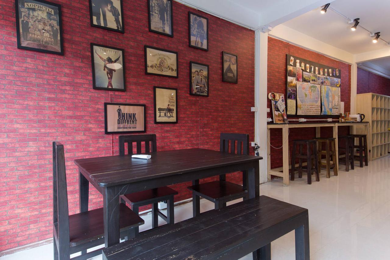 Mana Hostel Bangkok Buitenkant foto